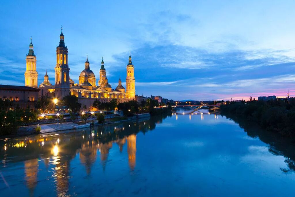 西班牙非盈利移民