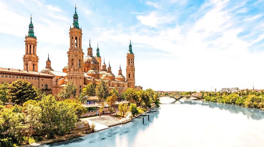 西班牙非盈利移民